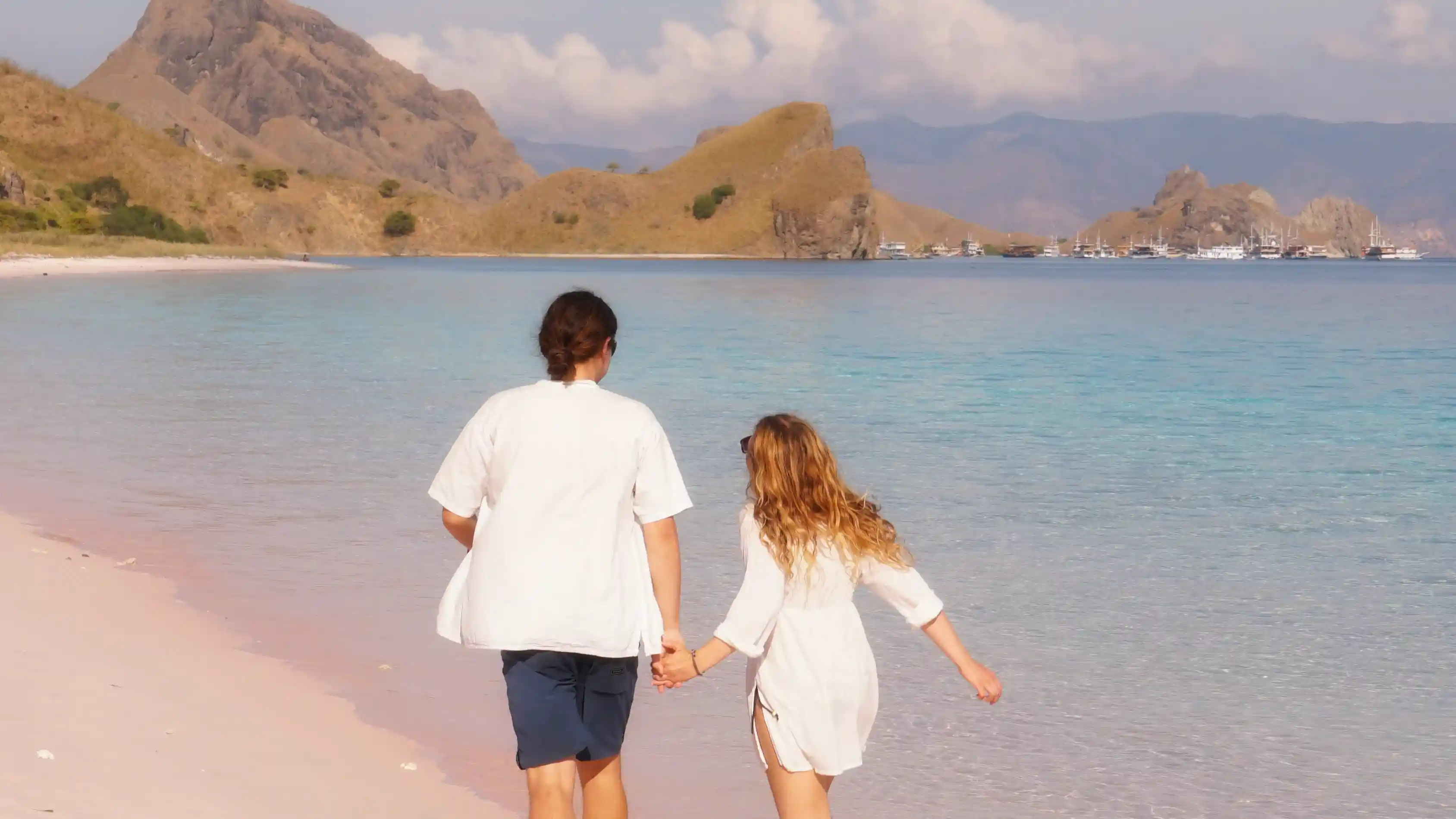 Sumbawa Honeymoon Packages 2027: Best Shoulder Season Dates for Privacy and Value