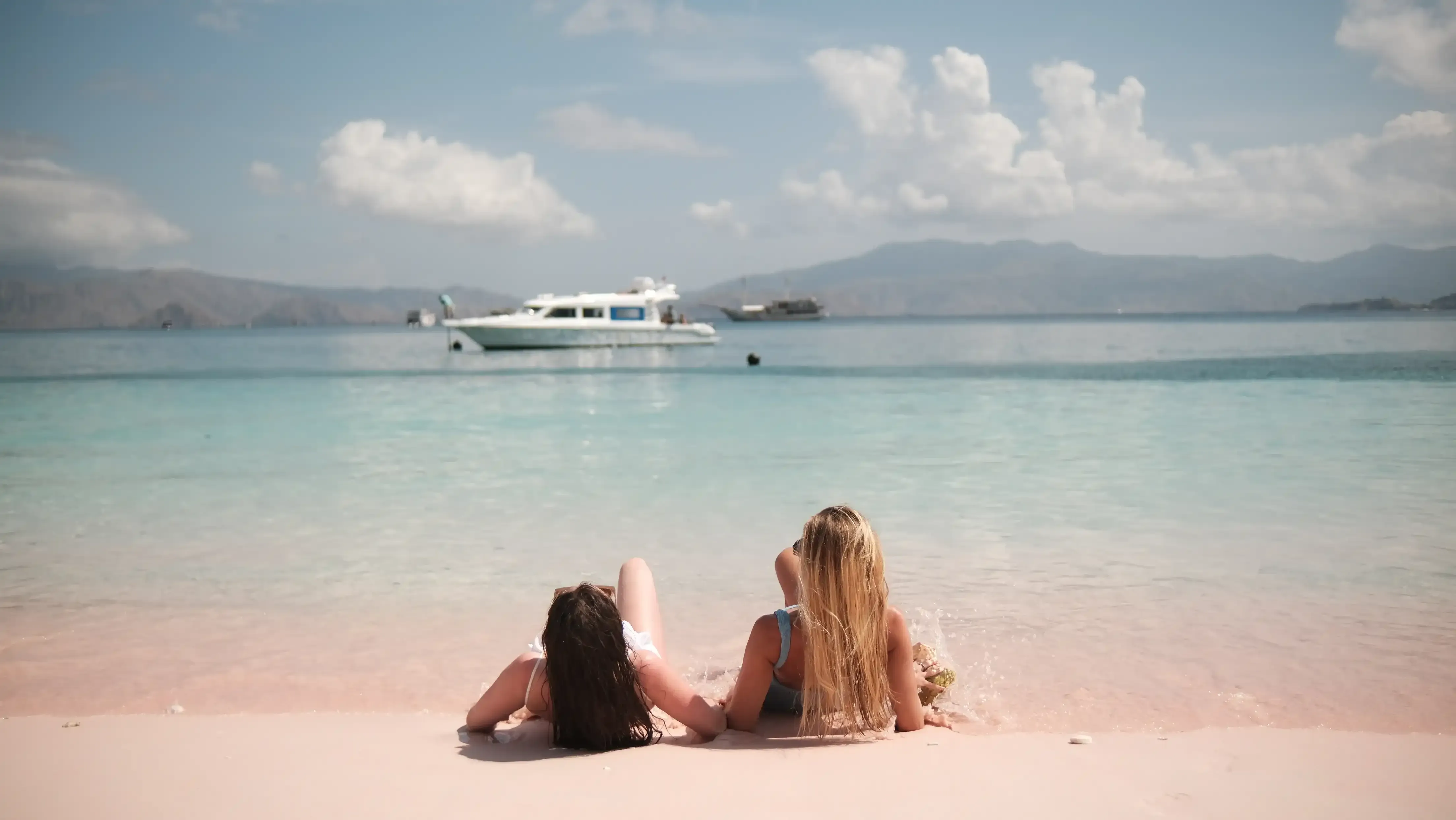 Sumbawa Near Me 2027: Hidden Beaches and Local Experiences Within 1 Hour of Garr