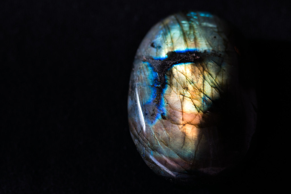 Bali Labradorite for Empaths: Shielding Your Energy in 2027